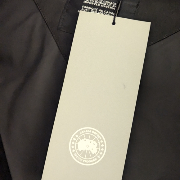 NEW! Canada Goose Black Puffer Jacket XXS - Picture 9 of 9